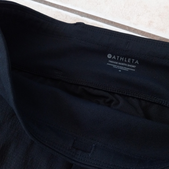 Athleta Trekkie North 3" Short Black 4 - Picture 7 of 16